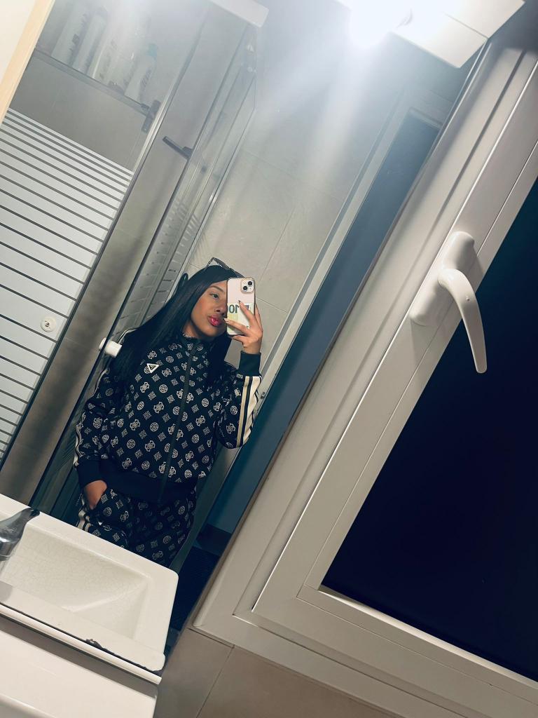 Chica busca chico en Barcelona: 