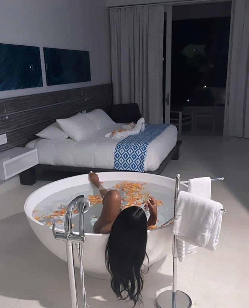 677470638: Travesti en Madrid