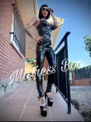 Chica busca chico en Madrid: 