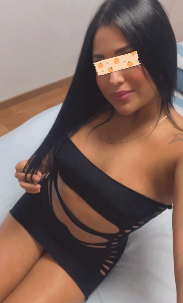Chica busca chico en Almería: Chica busca chico