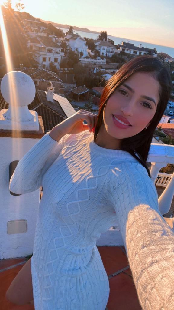 641817786: Chica busca chico en Murcia