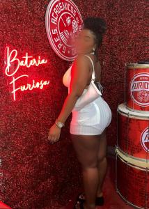 672957608: Chica busca chico en Cádiz