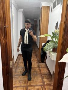 617950806: Chico busca chica en Granada