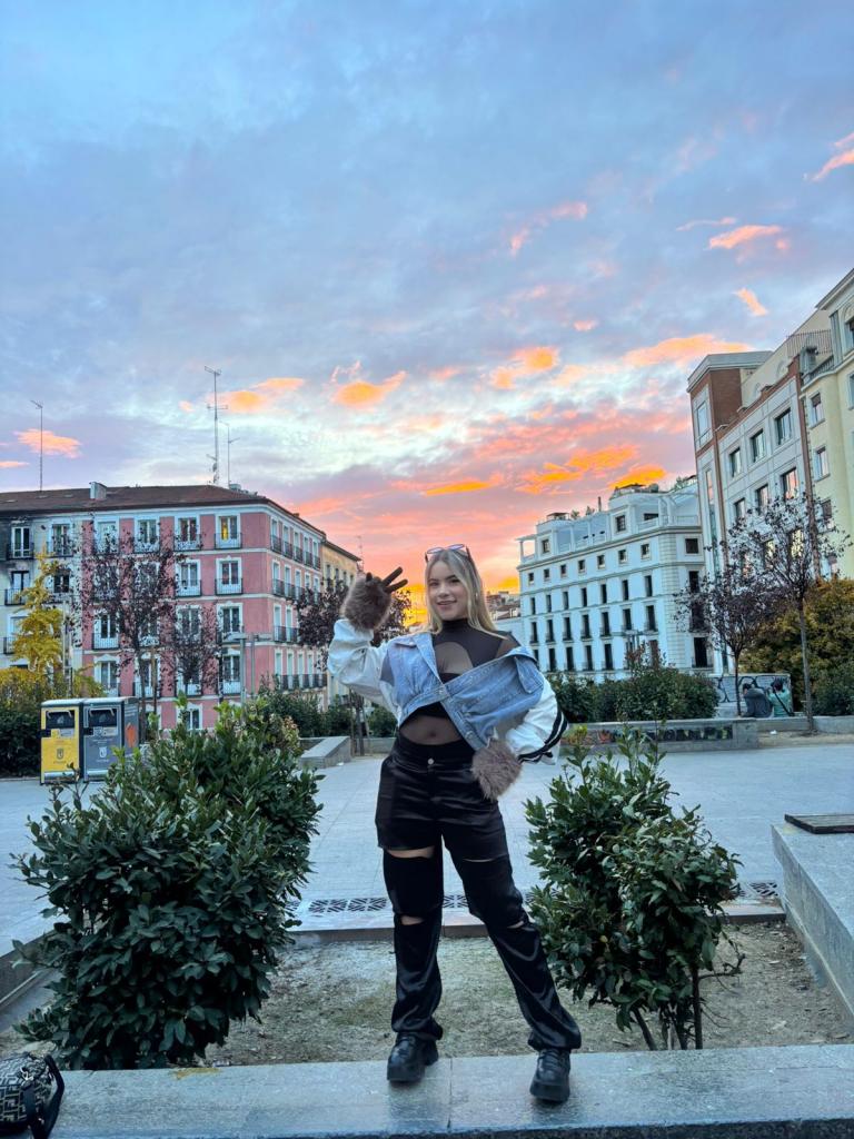 643748173: Chica busca chico en La Rioja