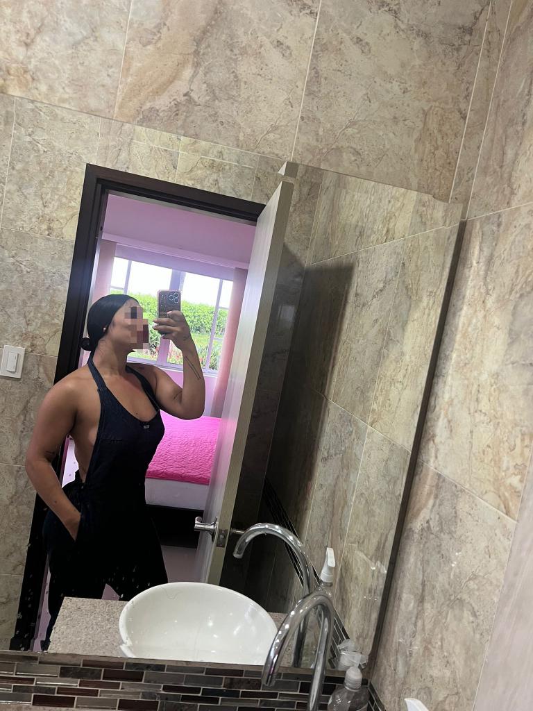 643204915: Chica busca chico en La Rioja