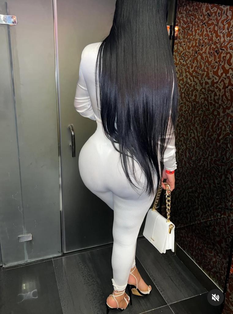 643642770: Chica busca chico en Gerona