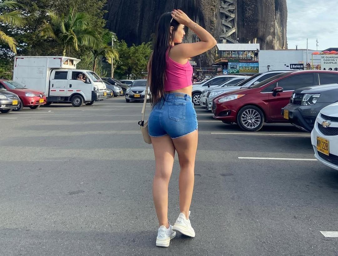 Chica busca chico en Jaén: 