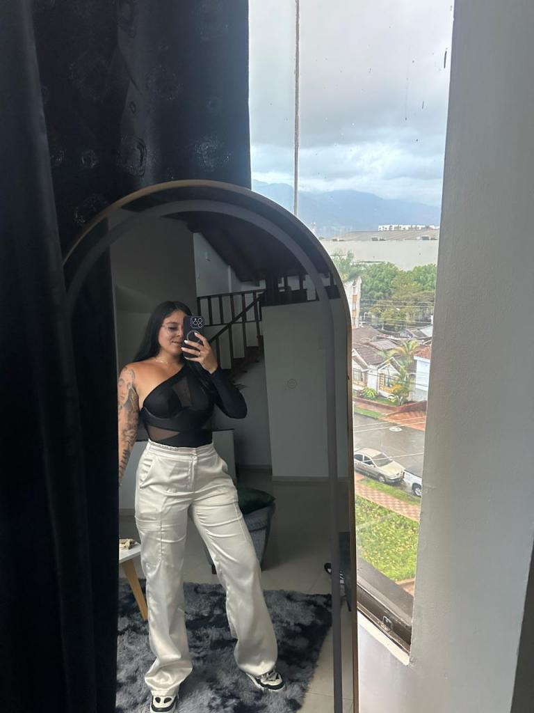 Chica busca chico en Valencia: Chica busca chico