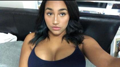 Chica busca chico en Huelva: 