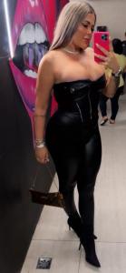 613786954: Chica busca chico en Barcelona