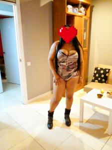 624802930: Chica busca chico en Madrid