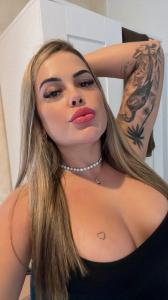 613786954: Chica busca chico en Barcelona