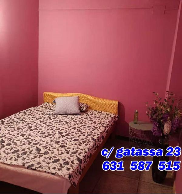 Chica busca chico en Barcelona: 