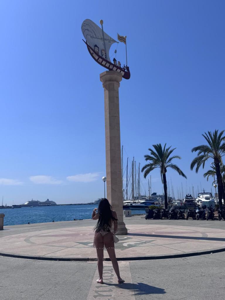 Chica busca chico en Mallorca: 