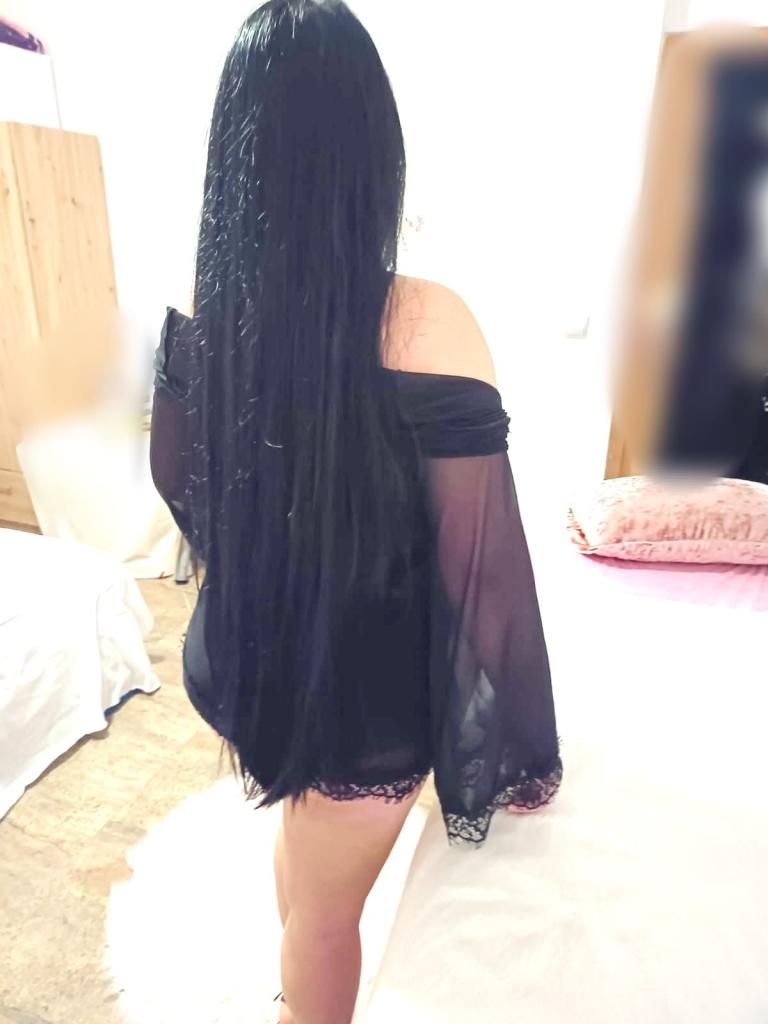 Chica busca chico en Granada: 