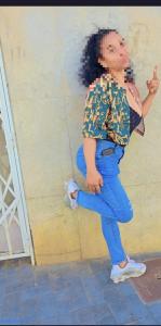 632083382: Chica busca chico en Gerona