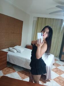 697731428: Chica busca chico en Cádiz