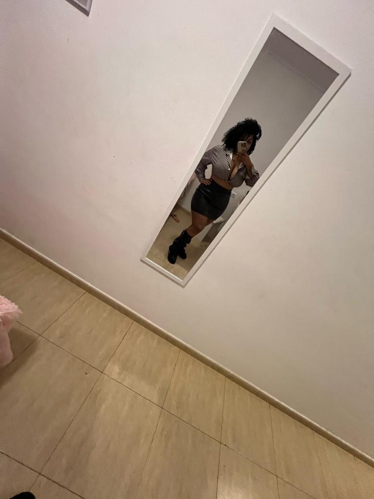 Chica busca chico en Murcia: 