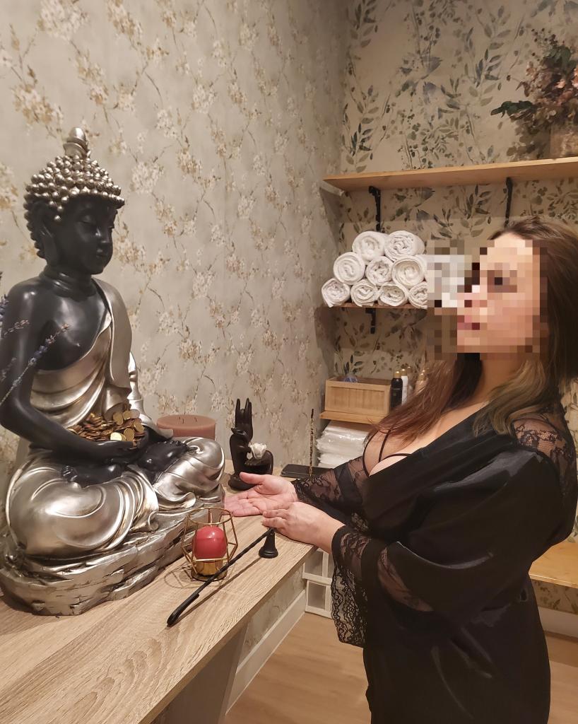 Chica busca chico en La Coruña: 