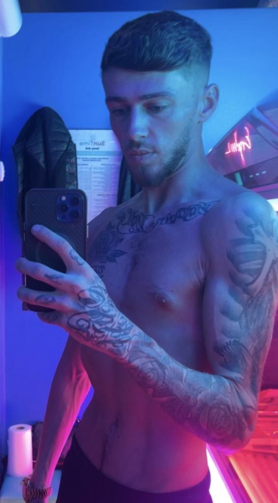 Chico busca chica en Asturias: 