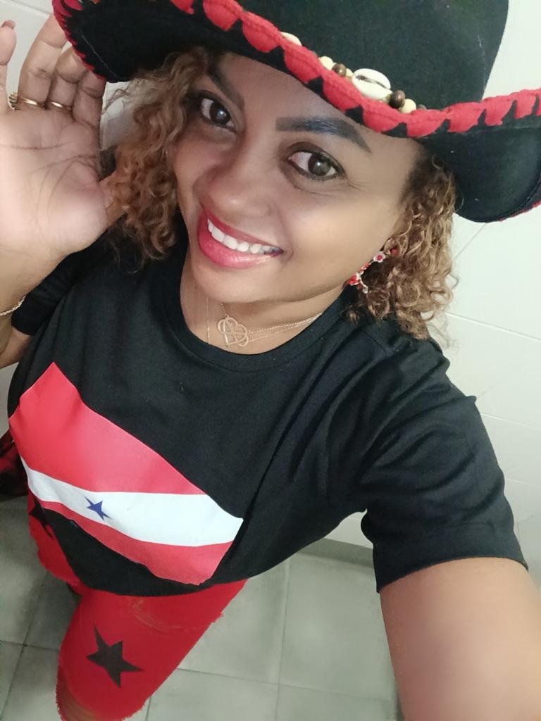 689739268: Chica busca chico en Zaragoza