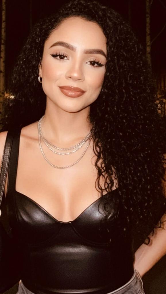 604866144: Chica busca chico en Gerona