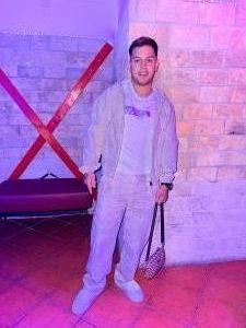 674713300: Chico busca chica en Zaragoza