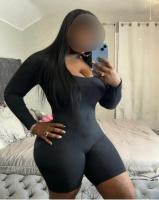 670318245: Chica busca chico en Cádiz