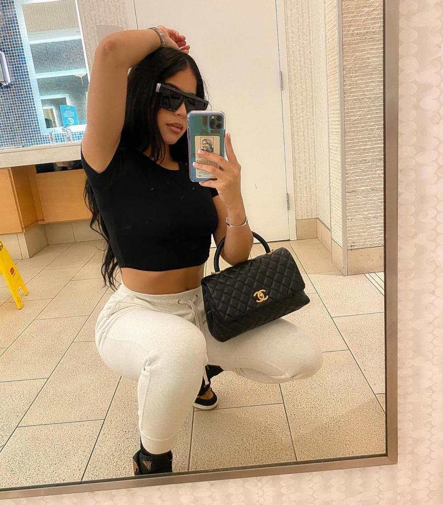 Chica busca chico en Tenerife: 