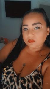 614285832: Chica busca chico en León