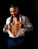 645964130: Chico busca chica en Valencia