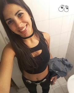 643902769: Chica busca chico en Alicante
